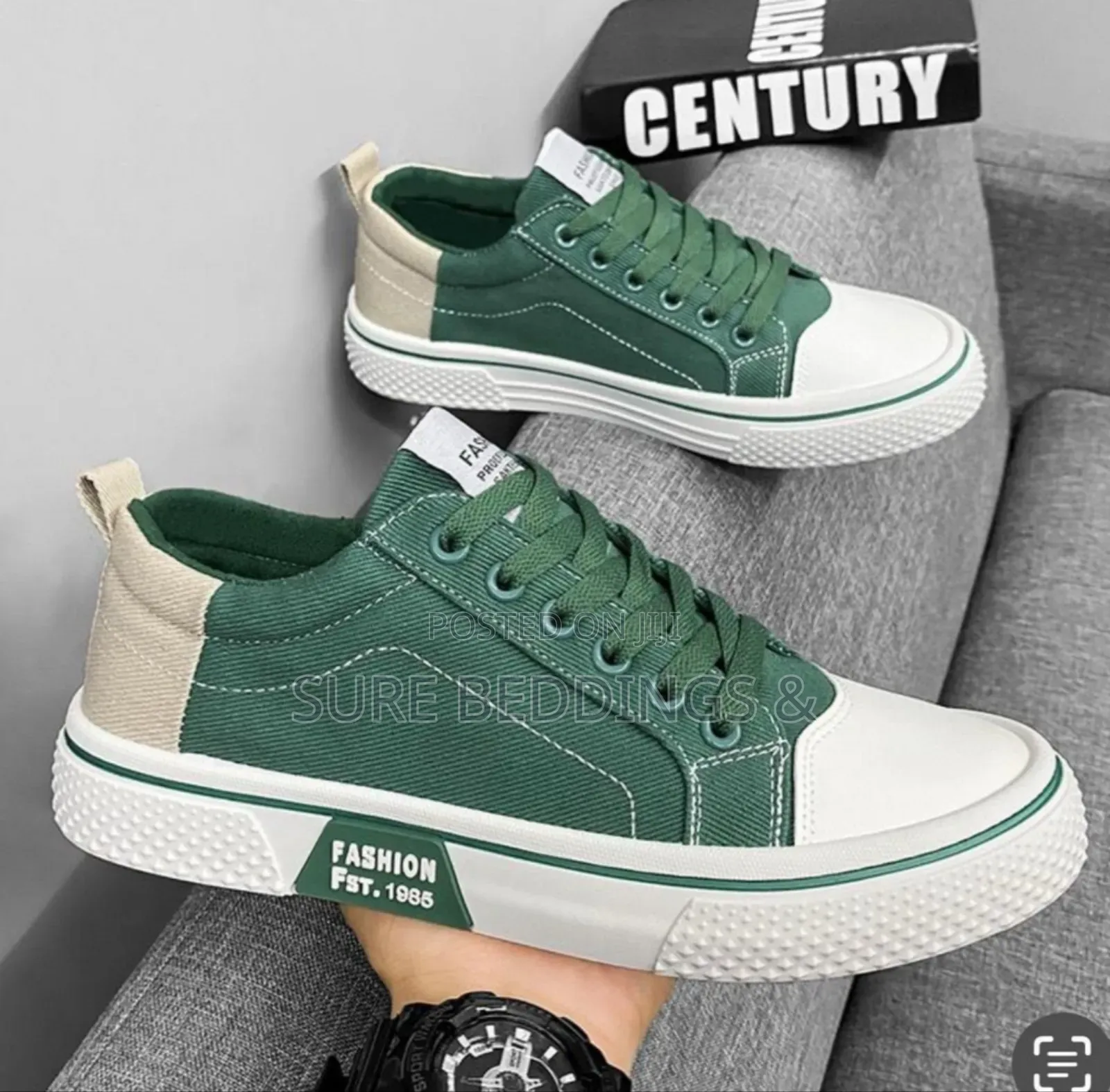 Century Fashion Canvas