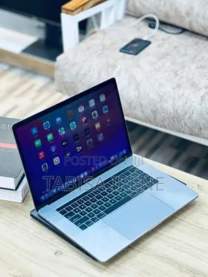 New Laptop Apple MacBook Pro 2016 16GB Intel Core I7 SSD 512GB