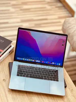 New Laptop Apple MacBook Pro 2016 16GB Intel Core I7 SSD 512GB