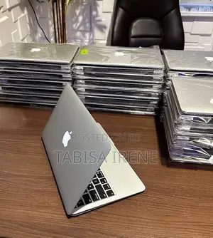 New Laptop Apple MacBook Air 2015 8GB Intel Core I5 SSD 256GB