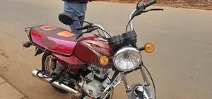 Bajaj Boxer 2023 Red