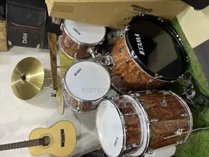 Tama Full Drum Set for Professional Work.