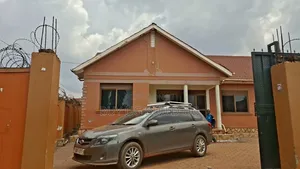 6bdrm Bungalow in Kyanja Kampala, Central Division for sale
