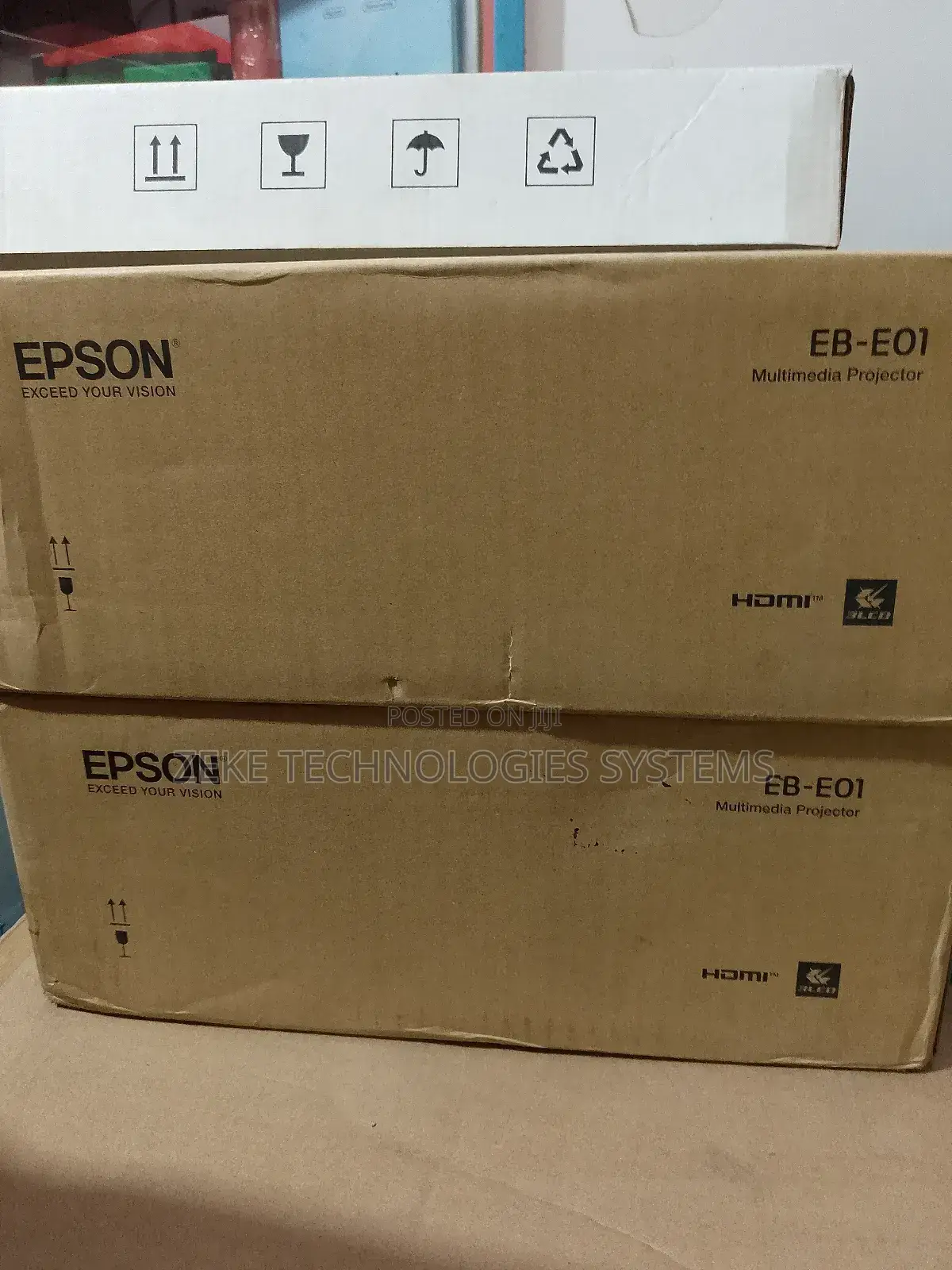 Projector Eb-01