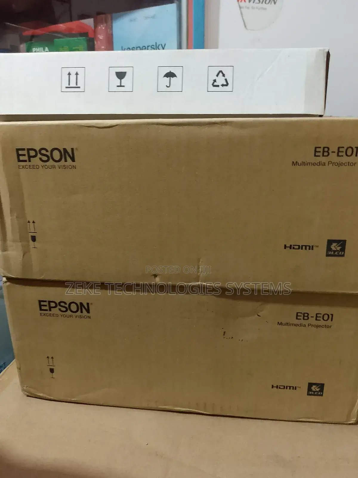 Projector Eb-01