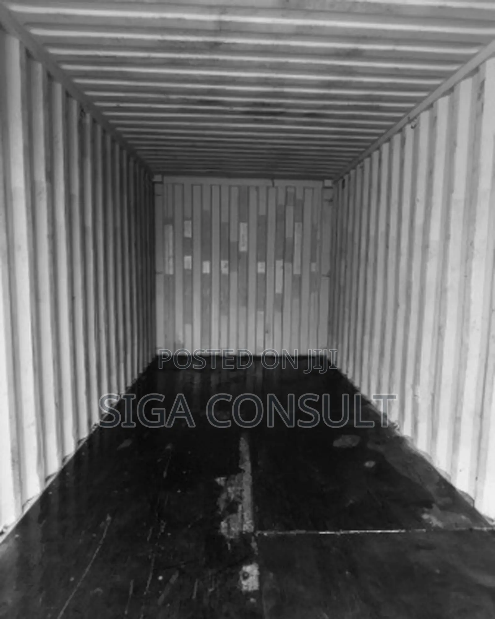 New Clean 20ft Cargo Container on Sale in Kazinga