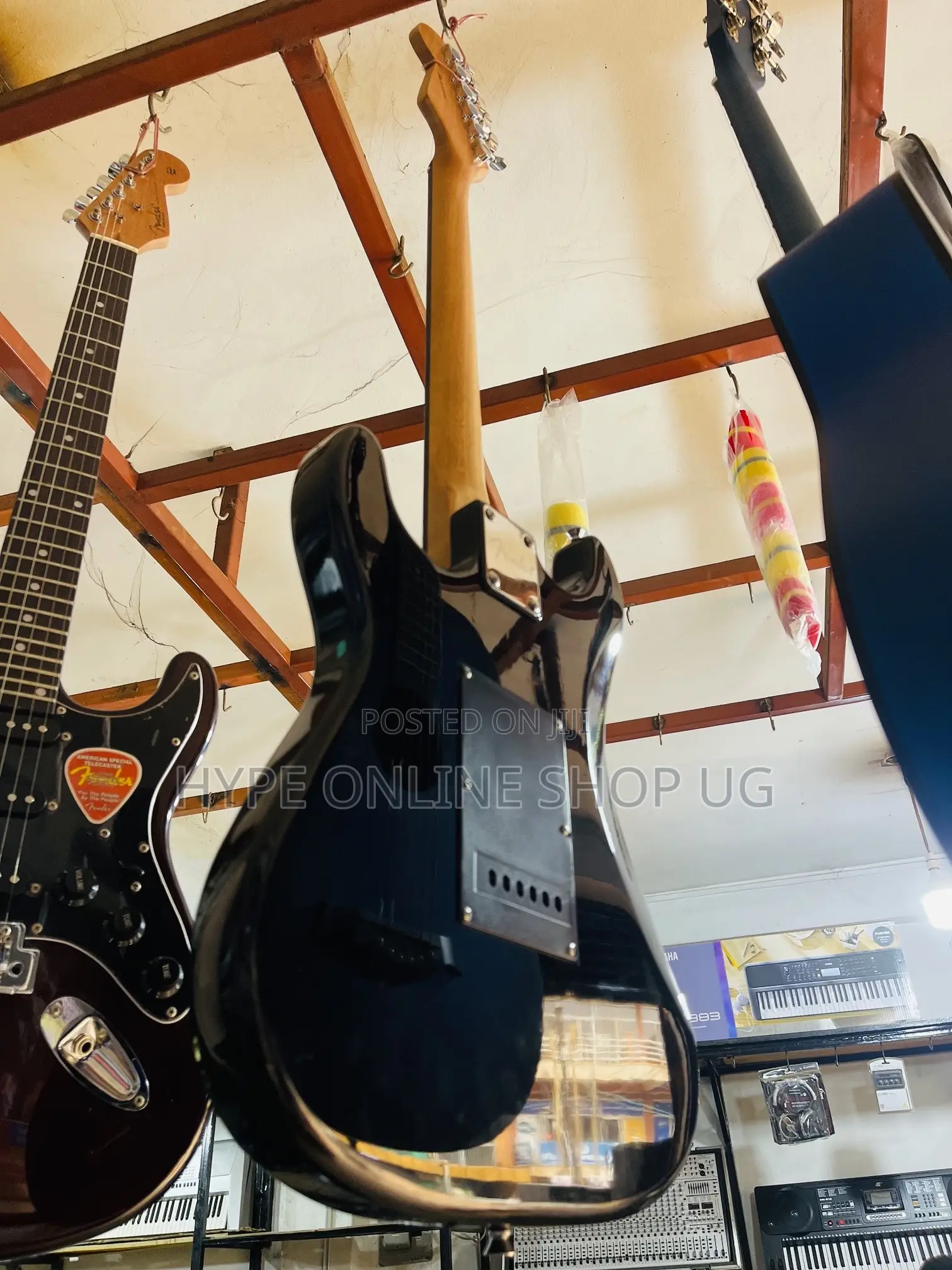 Electric Heavy Sound Guitar
