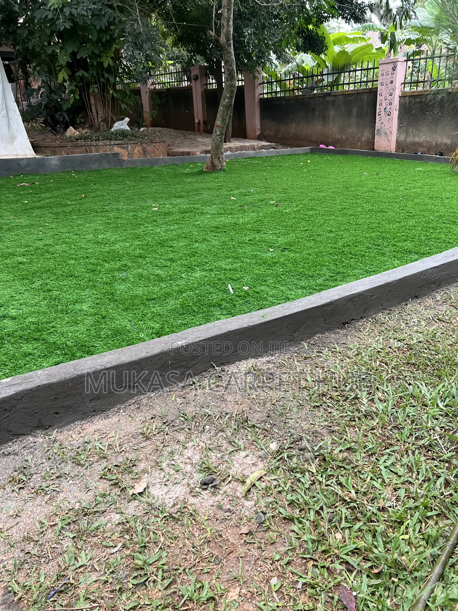 Compound Grass Carpet