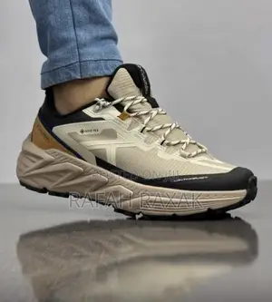 Original Brown Columbia Mountain Wander 2 Gore-tex Sneakers