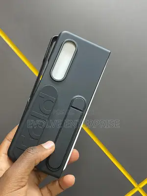 Wristband Foldable Stand Funda for Samsung Galaxy Z Fold 7 6 4 5