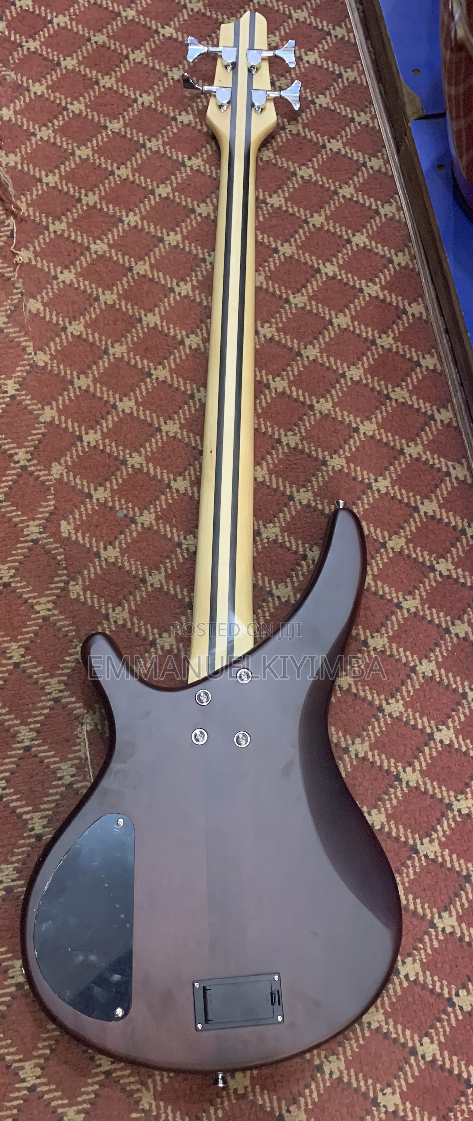 Ibanaze Active Bass Guitar B