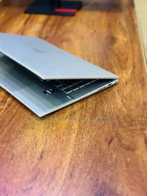 New Laptop HP Envy 15 16GB Intel Core i7 SSD 1T