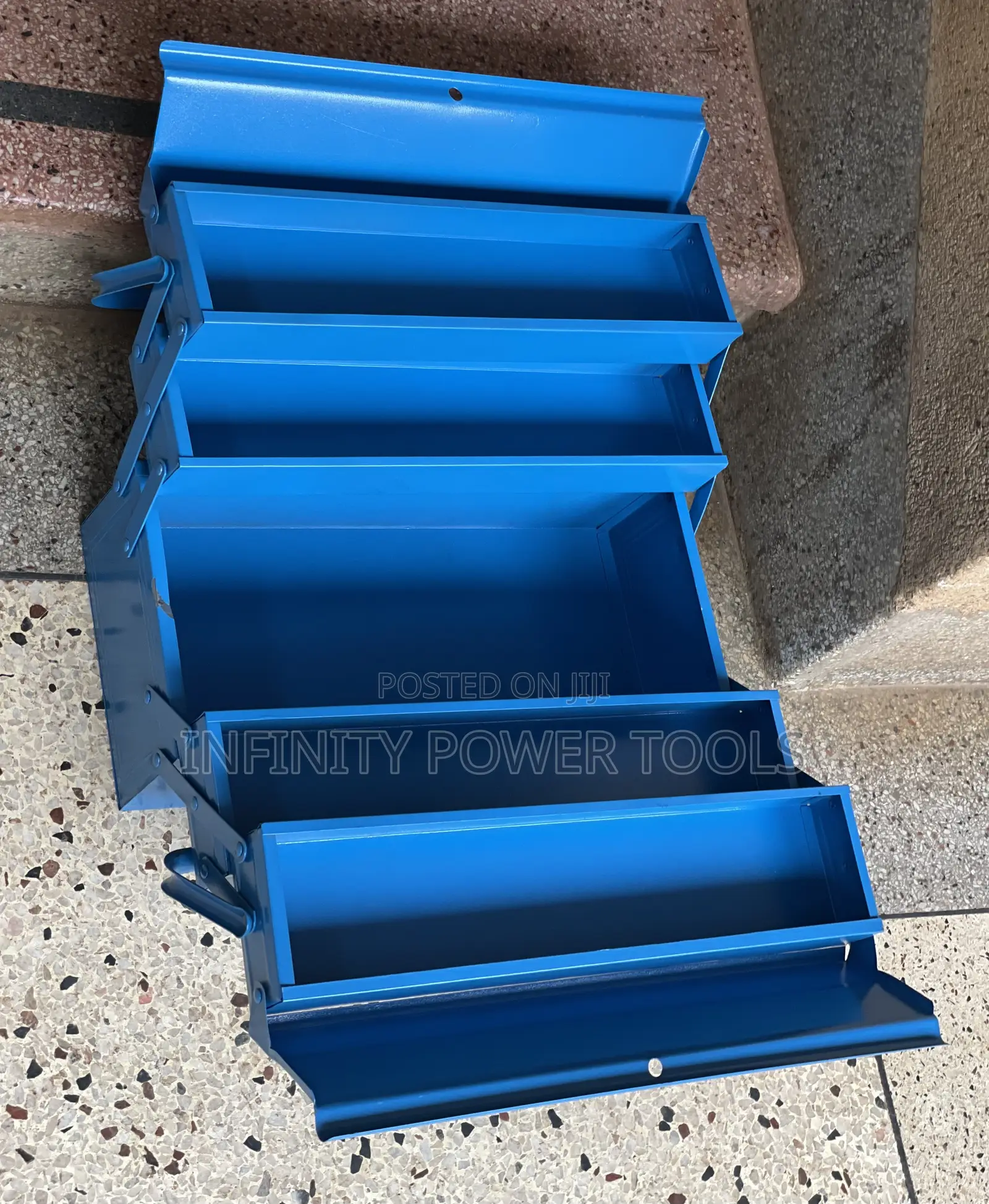 Toolbox 18”