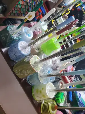 Cleaning Toilet Brushes All Types