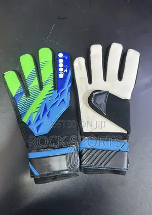 Goalkeeper Glove (Good Quality)