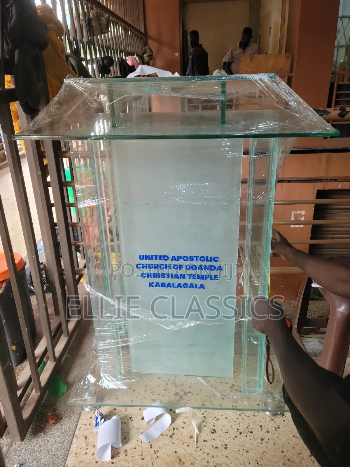 Clear Poll Podium