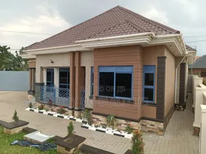 4bdrm Bungalow in Kira Kimwanyi for sale