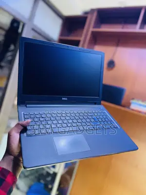 Laptop Dell 8GB Intel Core I3 HDD 1T