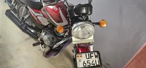 TVS HLX 125 2023 Red