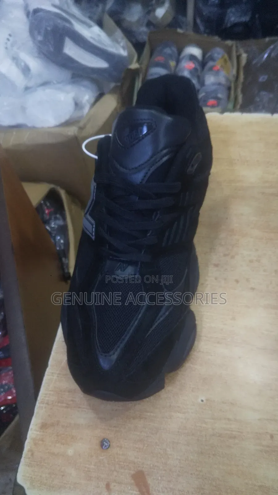 New Balance 9060 Triple Black