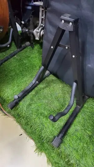 Guitar Stand