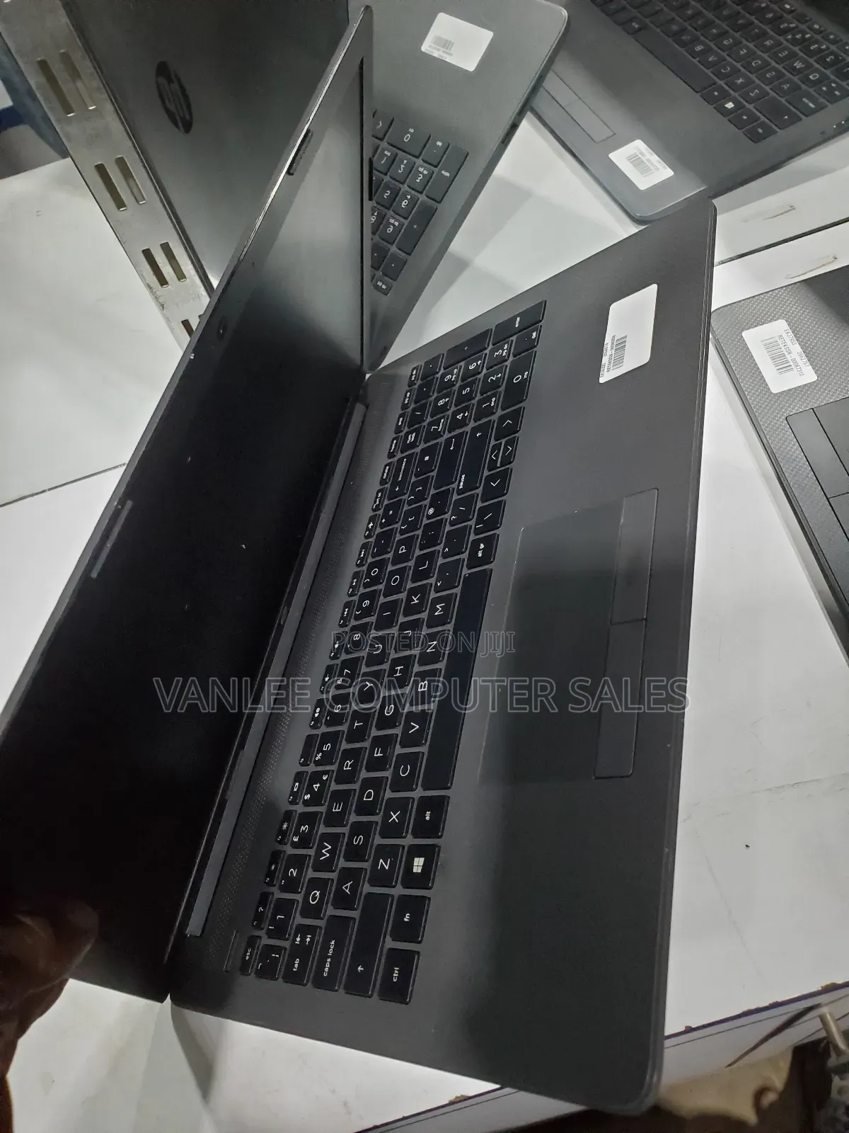 Laptop HP 255 G8 4GB AMD SSD 160GB