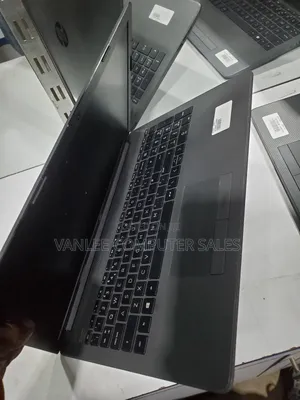Laptop HP 255 G8 4GB AMD SSD 160GB