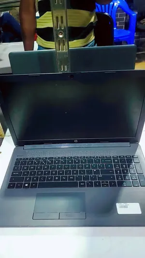 Laptop HP 255 G8 4GB AMD SSD 160GB