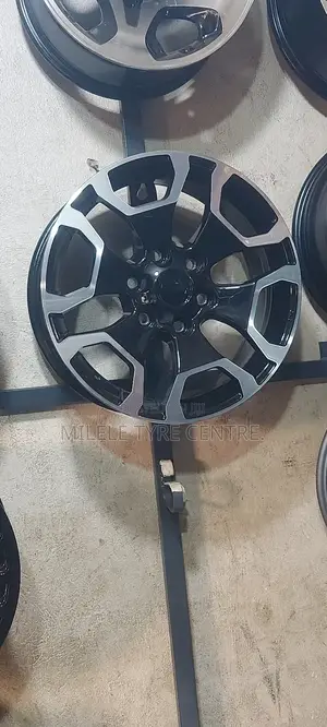 Land Cruiser Tx Size 18