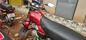 TVS HLX 125 2022 Red