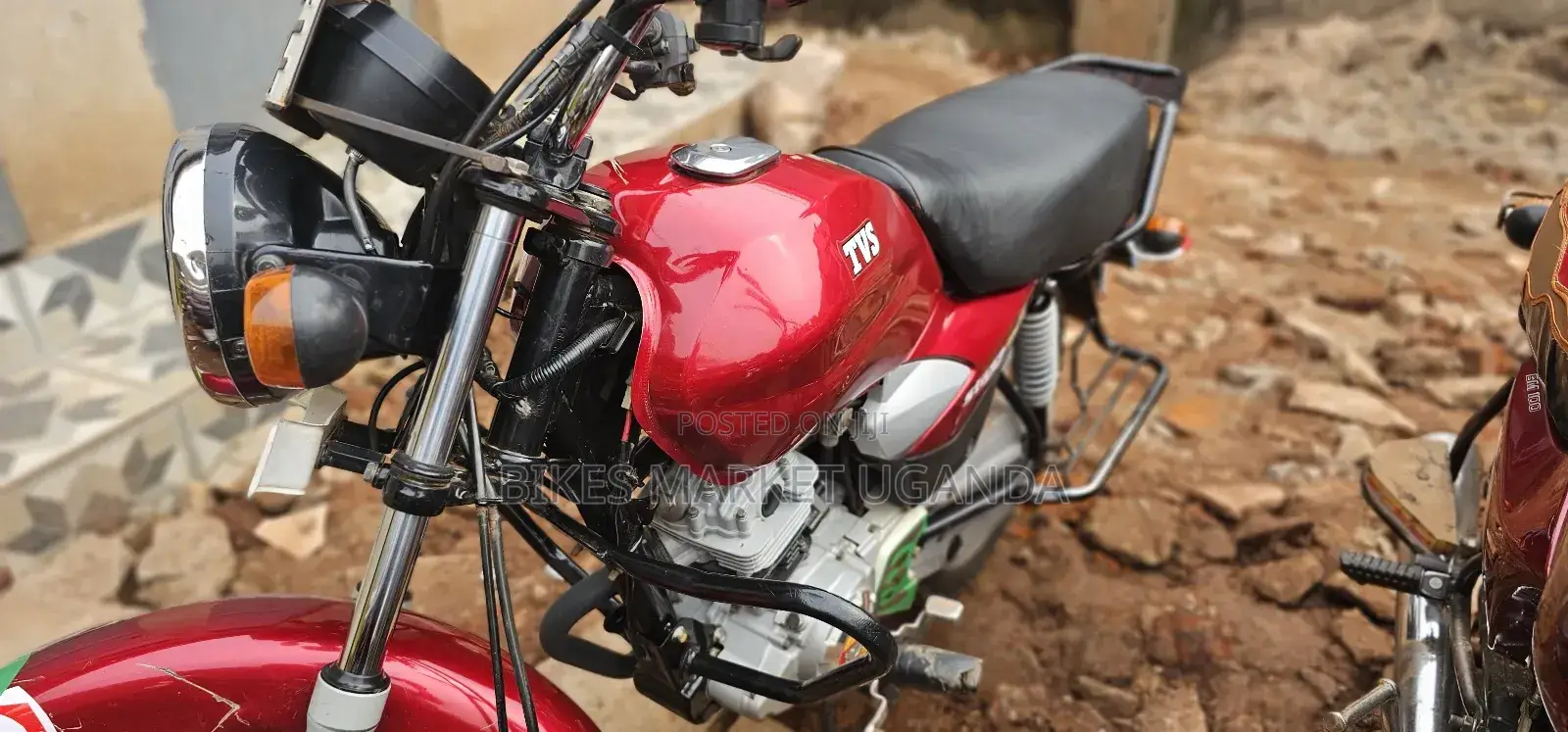 TVS HLX 125 2022 Red