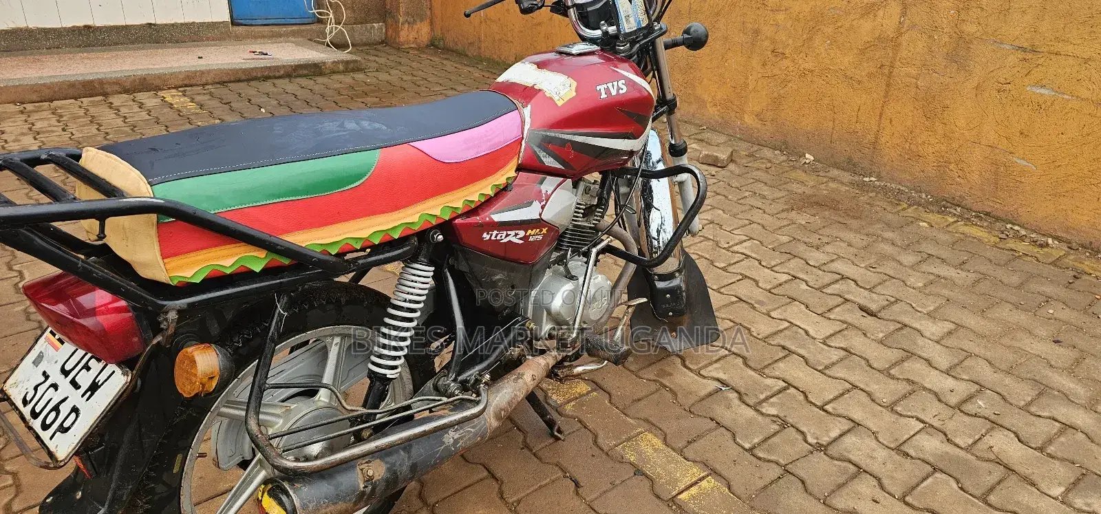 TVS HLX 125 2018 Red