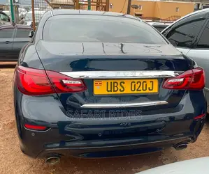 Nissan Fuga 2015 Blue