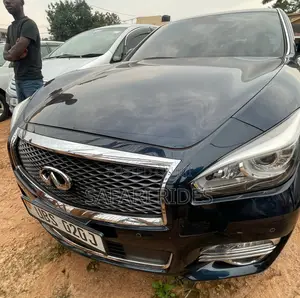 Nissan Fuga 2015 Blue