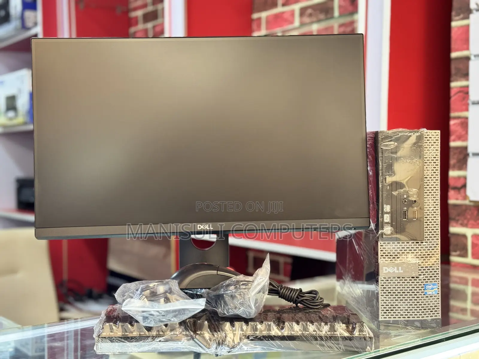 Desktop Computer Dell OptiPlex 7060 8GB Intel Core i5 HDD 500GB
