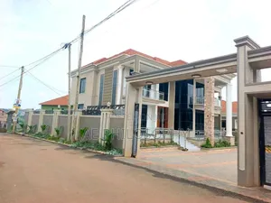 6bdrm Mansion in Central Division for sale