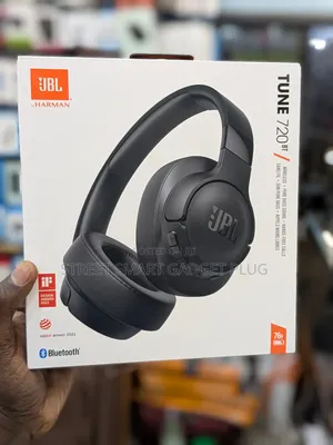 JBL Tune 720 Bassful Headphones