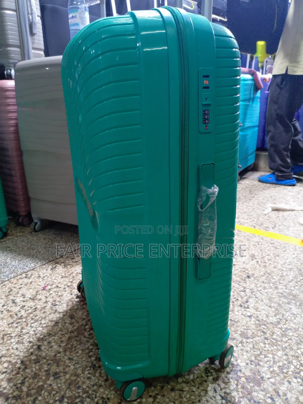 Executive Rubber Plastic Suitcases in Large Size