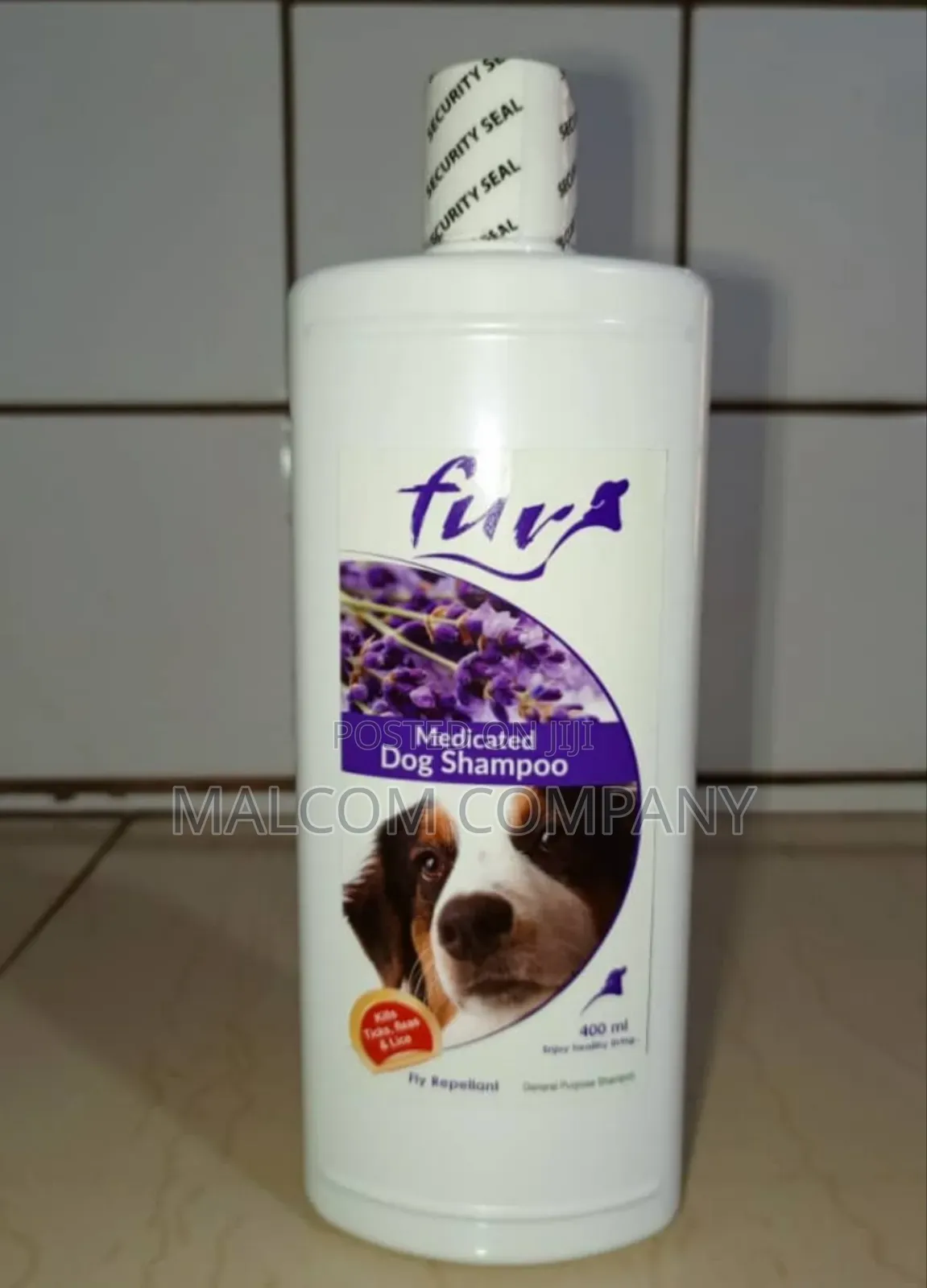 Medicated Dog Shampoo for Ticks, Fleas and Lice. 400ml