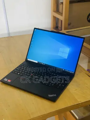 Laptop Lenovo Thinkpad E16 G1 16GB AMD Ryzen 5 SSD 256GB