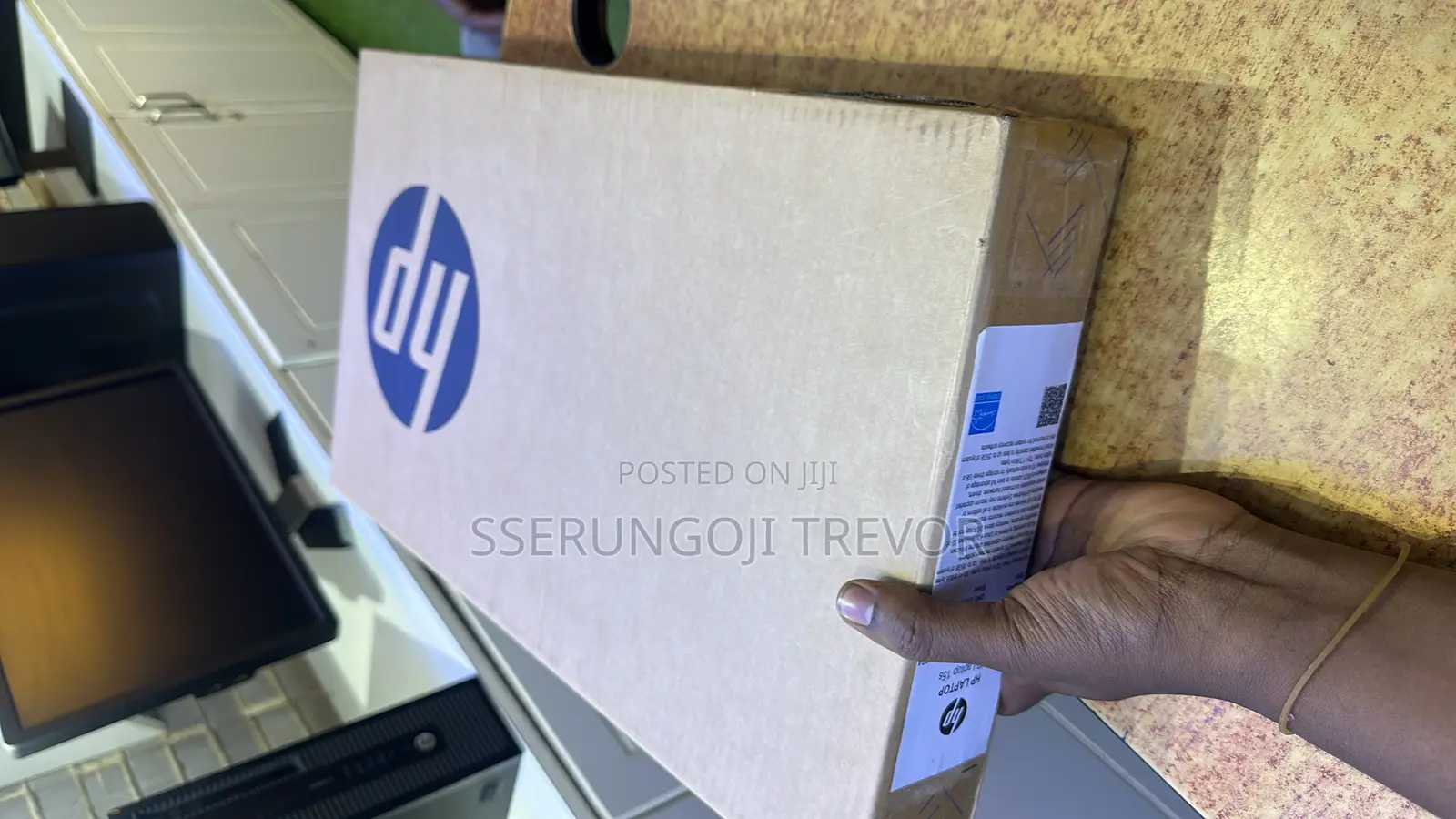 New Laptop HP 15s 8GB Intel Core I3 SSHD+SSD 256GB