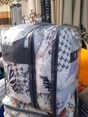Luxury 10pcs Duvet Set. 6*6( Blac White)