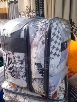 Luxury 10pcs Duvet Set. 6*6( Blac White)