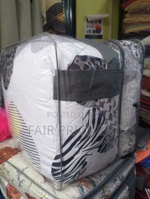 Luxury 10pcs Duvet Set. 6*6( Blac White)