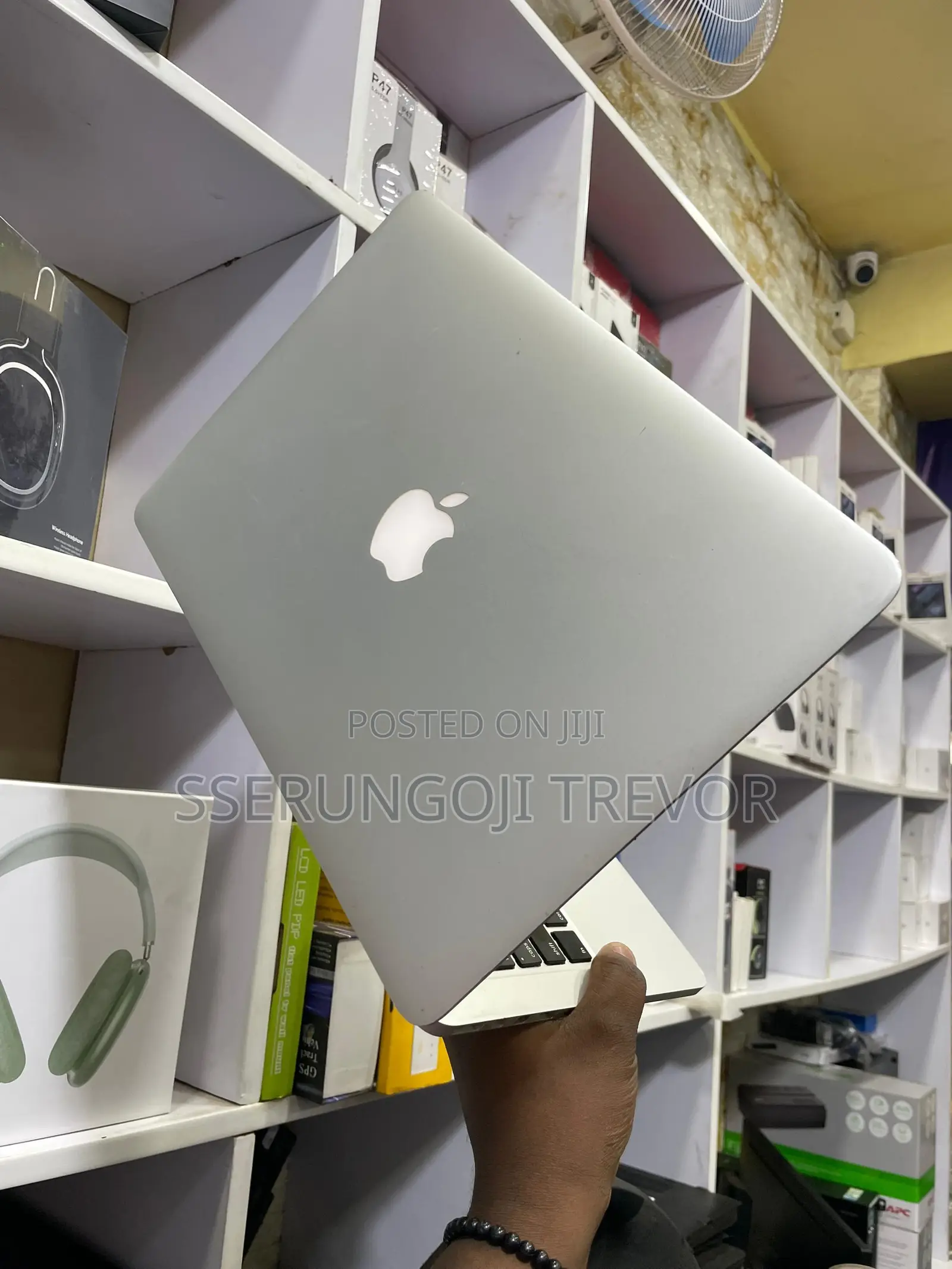 Laptop Apple MacBook Pro 2014 8GB Intel Core I5 SSHD+SSD 256GB