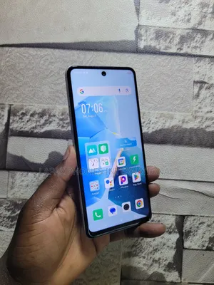 Infinix Hot 30 256 GB White