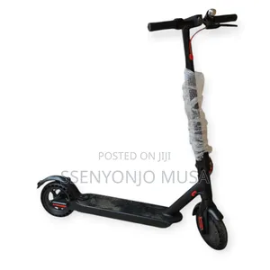 Scootgoo M1 Electric Scooter - Commuter-Friendly Powerful