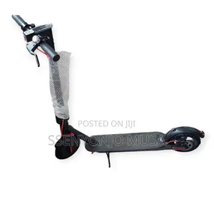 Scootgoo M1 Electric Scooter - Commuter-Friendly Powerful