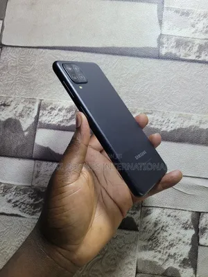 Samsung Galaxy A12 64 GB Black