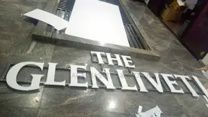 Thick 2d Letters On Metal Frame